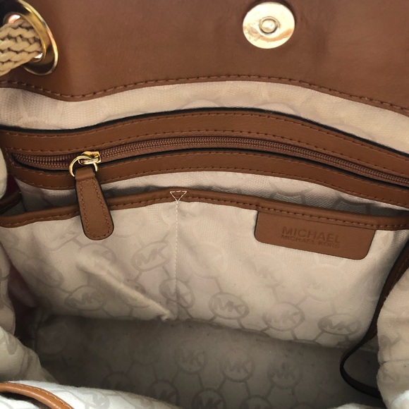 MICHAEL Michael Kors Large Marina Gathered Tote - Picture 5 of 8